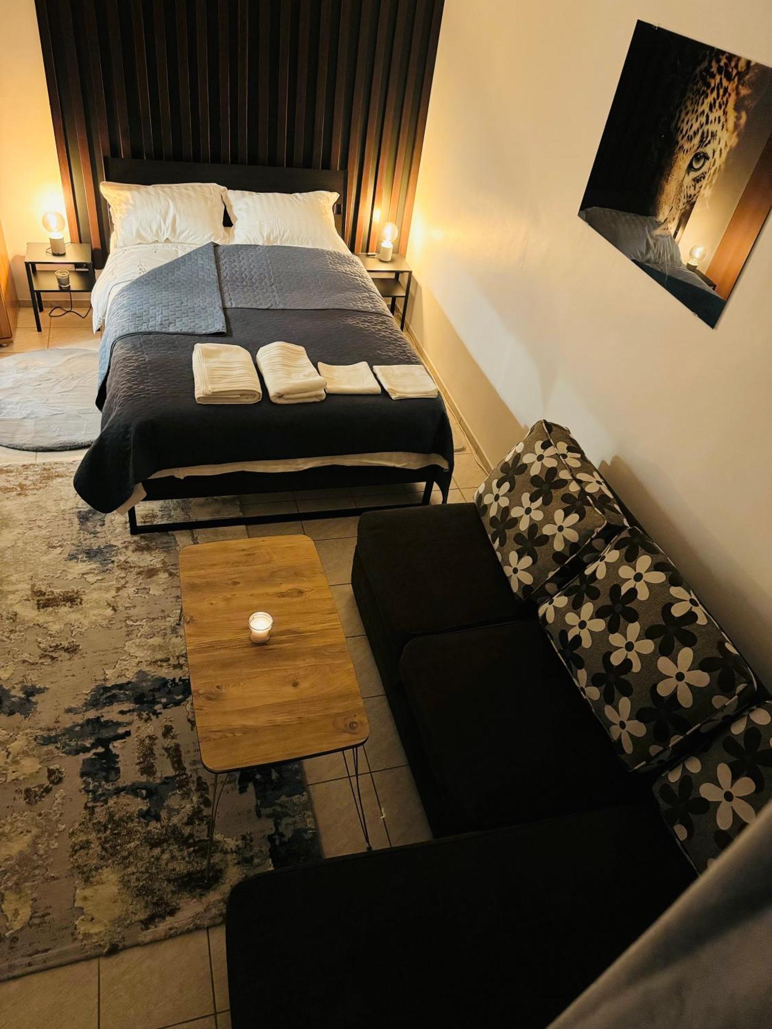 Really Apartment